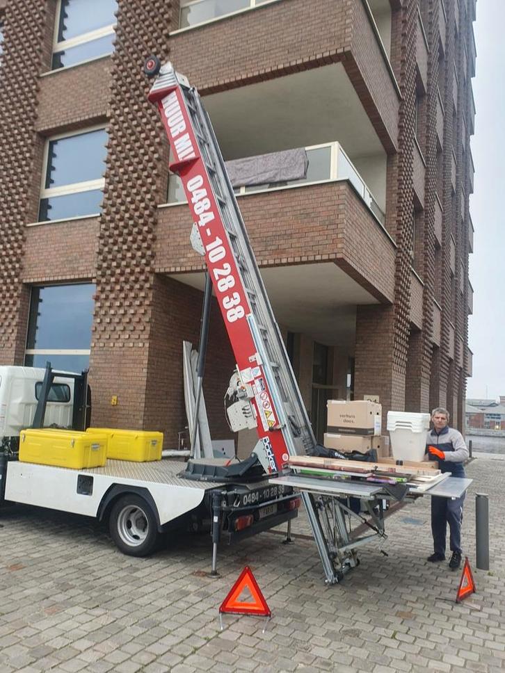 Déménager à moindre coût ? Besoin d'un van 04 84 10 28 38, Services & Professionnels, Déménageurs & Stockage