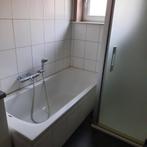 ligbad, Huis en Inrichting, Badkamer | Complete badkamers, Zo goed als nieuw, Ophalen, Met bad