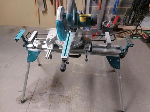 Scie radiale MAKITA LSO815FL avec son pied, Doe-het-zelf en Bouw, Gereedschap | Zaagmachines, Gebruikt, Afkortzaag, Ophalen