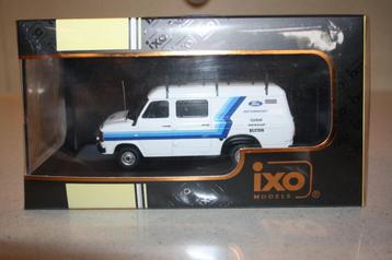 1:43 Ixo Ford transit MK II rally assistance. beschikbaar voor biedingen