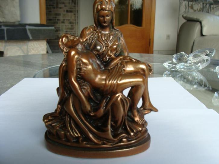 Ancienne statue Sainte, Le Christ, Antiquités & Art, Antiquités | Objets religieux, Enlèvement ou Envoi