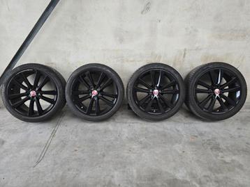 Jaguar XF breedset 19 inch velgen 5x108  beschikbaar voor biedingen