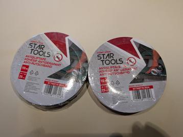 2 rollen antisliptape beschikbaar voor biedingen