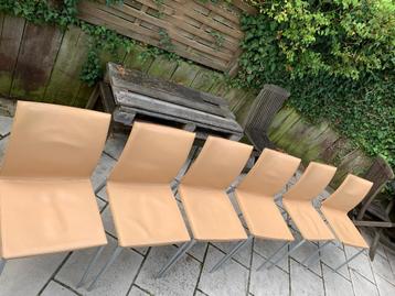 Chaises zanotta  beschikbaar voor biedingen