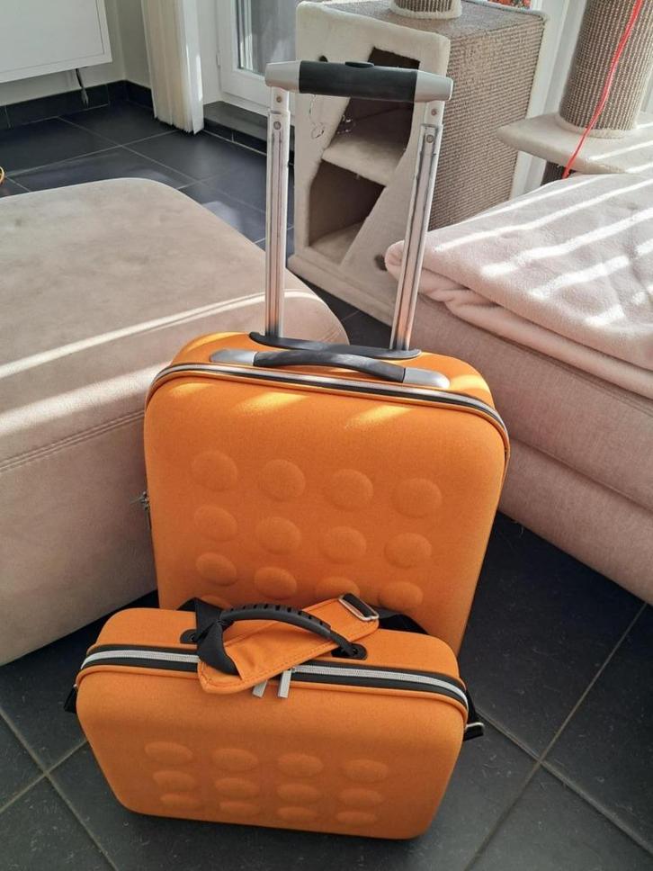 IKEA set REISKOFFER met WIELEN + SCHOUDERTAS, Handtassen en Accessoires, Koffers, Zo goed als nieuw, Minder dan 50 cm, 35 tot 45 cm