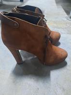 Dames boots. Cognac kleur. Maat 40  suède, Ophalen, Zo goed als nieuw