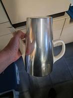 Stijlvolle geïsoleerde thee of koffiekan, Ophalen, Zo goed als nieuw