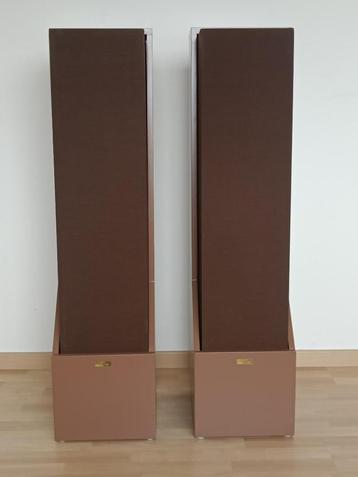 Etude Rhea  beschikbaar voor biedingen