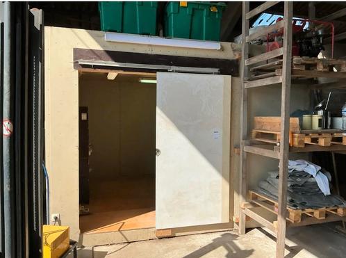 Gyproc kot met osb vloer en dak + schuifdeur, Doe-het-zelf en Bouw, Metalen, Ophalen