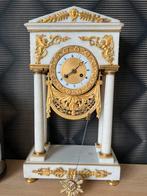 Horloge empire mouv de Paris marbre blanc à restaurer.