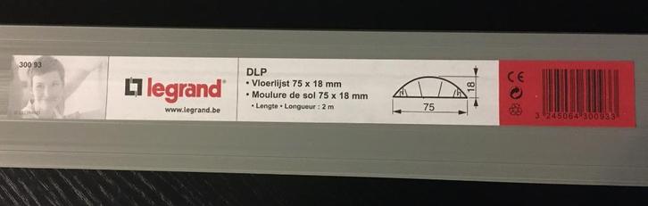Legrand DLP goten vloerlijsten snap on - klik systeem, Doe-het-zelf en Bouw, Elektriciteit en Kabels, Zo goed als nieuw, Overige typen