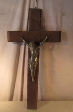 joli crucifix ancien en métal et bois - 70x35, Enlèvement ou Envoi