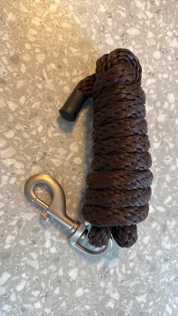 Splinternieuw halstertouw, donkerbruin beschikbaar voor biedingen