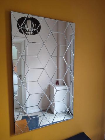 miroir  beschikbaar voor biedingen