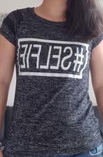 T-shirt gris foncé "Selfie" S-M, Comme neuf, Enlèvement ou Envoi, Gris