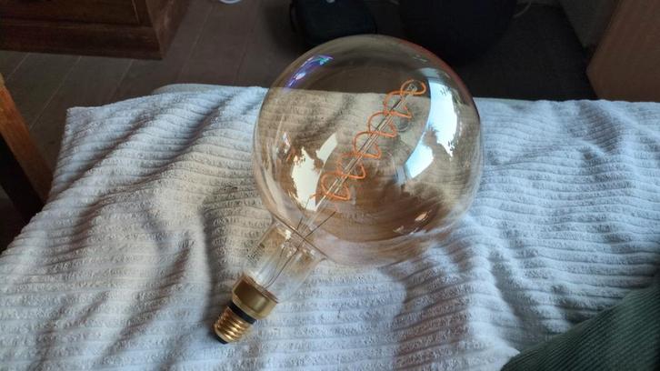 Calex XXL | Megaglobe | E27 (3W, 250lm, 2200K, Dimbaar, Goud, Huis en Inrichting, Lampen | Losse lampen, Nieuw, Led-lamp, Minder dan 30 watt