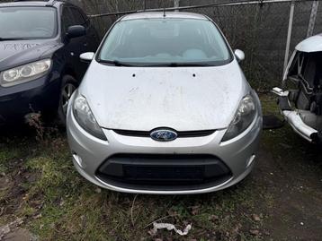 Voorkop compleet van een Ford Fiesta beschikbaar voor biedingen