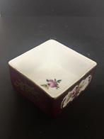 bloemenporseleinen sieradendoosje/, Envoi