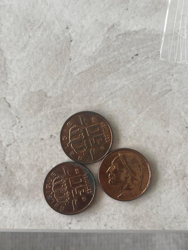3x Belgische 50 centimes munten (Koning Boudewijn – 1988), Postzegels en Munten, Munten | België, Ophalen