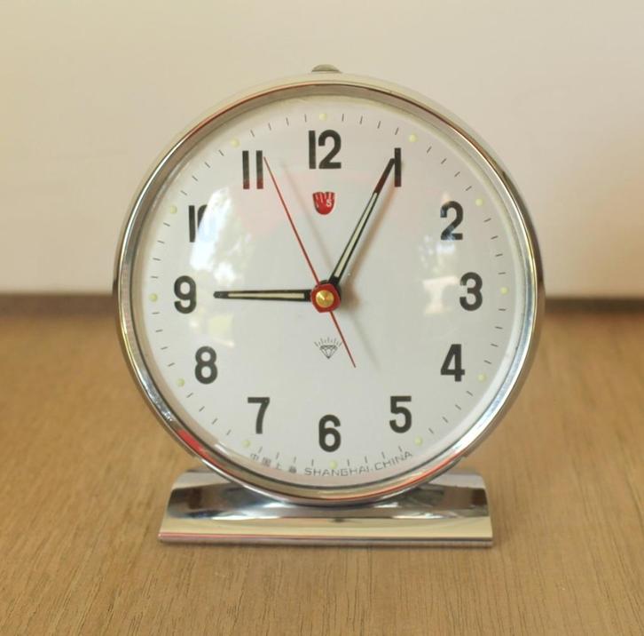 Diamond Shangai China, seventies wekker, Antiek en Kunst, Antiek | Klokken, Verzenden