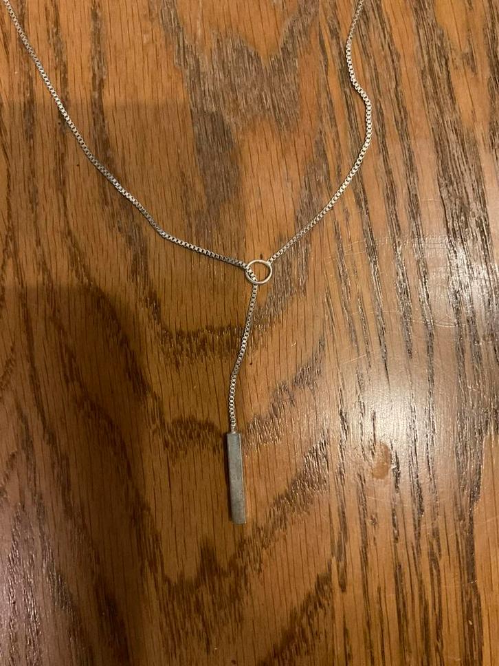 Collier spécial, Bijoux, Sacs & Beauté, Colliers, Comme neuf, Envoi