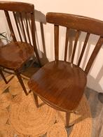 Houten stoelen, Enlèvement