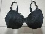 Zwarte kanten voorgevormde bh Hunkemoller maat 80 C, Kleding | Dames, Hunkemöller, Ophalen of Verzenden, Zwart, BH