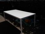Tafel met melkglazen blad, Ophalen, Zo goed als nieuw, Vijf personen of meer, Glas