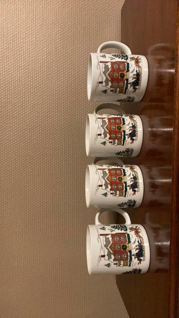 Kerstmokken  beschikbaar voor biedingen