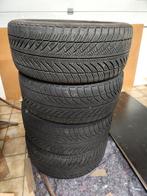 Dunlop ultragrip 8 winterbanden 245 45 18, Auto-onderdelen, Banden en Velgen, Ophalen, Gebruikt, Winterbanden