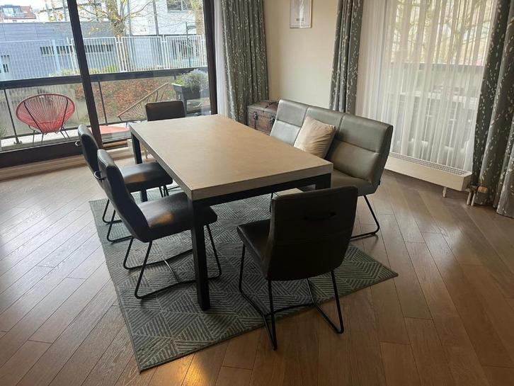 Table à manger et/ou chaises - marque Xooon, Maison & Meubles, Tables | Tables à manger, Utilisé, 50 à 100 cm, 150 à 200 cm, Cinq personnes ou plus