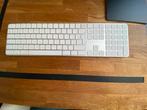 Apple Touch ID met toetsenbord, Computers en Software, Toetsenborden, Ophalen, Azerty, Zo goed als nieuw, Multimediatoetsen