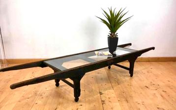 Antieke Leger Draagberrie Salontafel beschikbaar voor biedingen