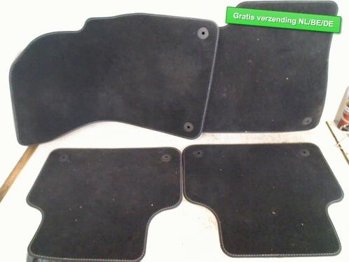 MATTENSET Audi SQ7 (4MB / 4MG) (4M0863720A), Auto-onderdelen, Interieur en Bekleding, Audi, Gebruikt