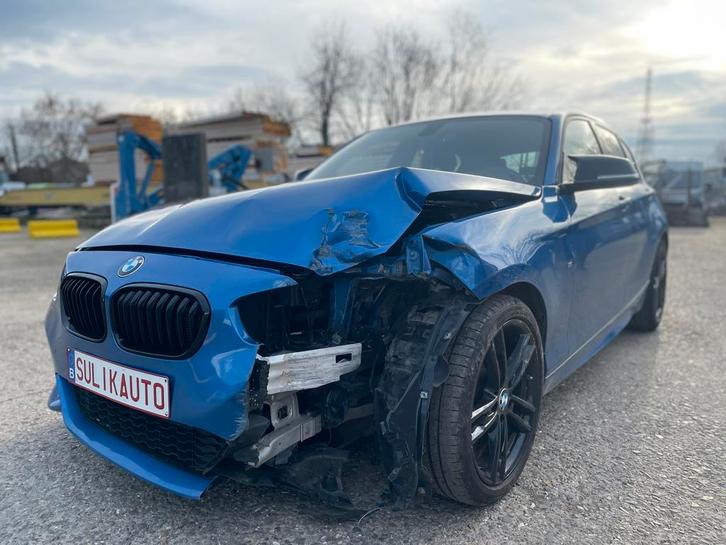 Bmw F20 118i 150.000km 2018 Pack M, Autos, BMW, Entreprise, Série 1, Essence, Euro 6, Hatchback, 5 portes, Automatique, Bleu, Noir