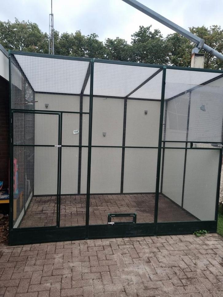 Stevige aluminium voliere, Dieren en Toebehoren, Vogels | Hokken en Kooien, Zo goed als nieuw, Volière, Aluminium, Ophalen