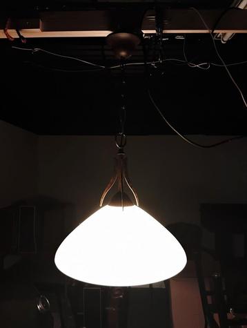 Massive hanglamp 'marmer' albastglas, 2 stuks beschikbaar voor biedingen
