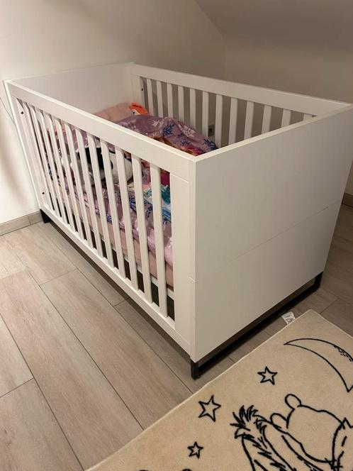 Kinderbedje met matras, meegroei set en beddengoed, Kinderen en Baby's, Babywiegjes en Ledikanten, Zo goed als nieuw, Ophalen