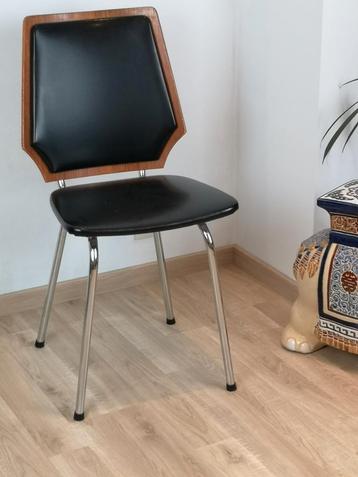 4 verschillende vintage stoelen 20/stuk, Huis en Inrichting, Ophalen of Verzenden, Hout