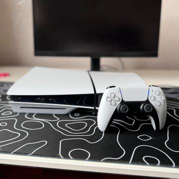 Édition PS5 Slim Disc + 1 manette + garantie 3 ans disponible aux enchères