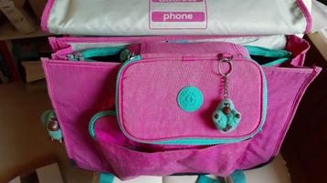 Kipling rug boekentas pennenzak fuchsia comfortabele riemen beschikbaar voor biedingen