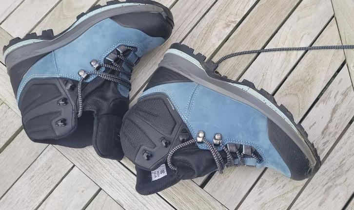 schoenen : winterwandelschoenen dames, Kleding | Dames, Schoenen, Zo goed als nieuw, Sportschoenen, Blauw, Ophalen