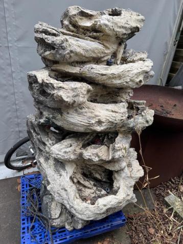 waterval beschikbaar voor biedingen