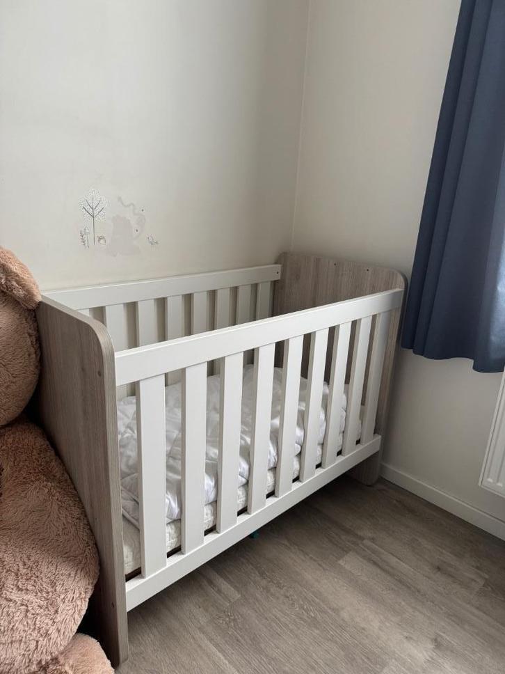 Slaapkamer set baby/kind, Kinderen en Baby's, Kinderkamer | Complete kinderkamers, Zo goed als nieuw, Jongetje of Meisje, Ophalen