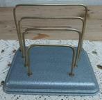 SALE Grijze metalen retro brievenhouder, Ophalen of Verzenden