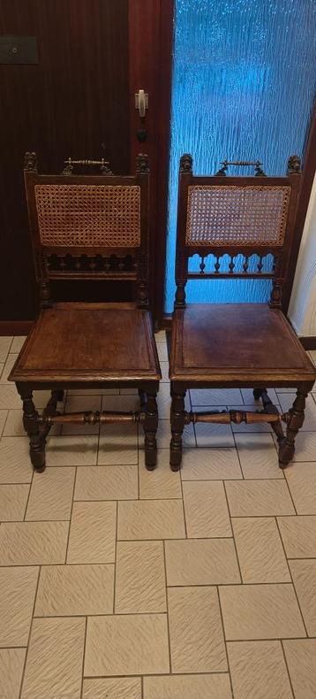 Antieke houten stoelen – neorenaissance stijl – rieten rug beschikbaar voor biedingen