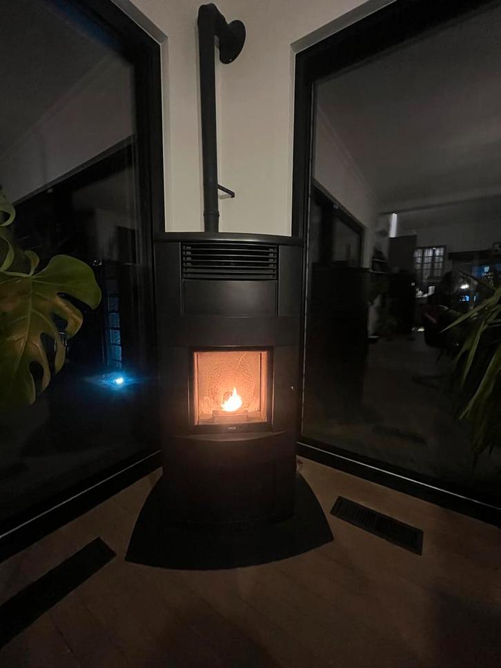 Palletkachel MCZ Athos multiair 11,5kw, Huis en Inrichting, Kachels, Gebruikt, Vrijstaand, Pelletkachel, Overige brandstoffen