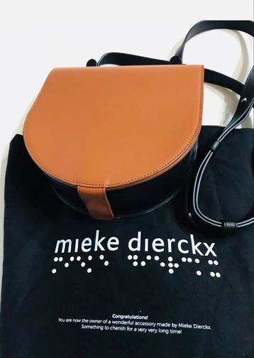 Handtas Mieke Dierickx beschikbaar voor biedingen