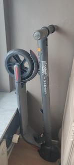 Elektrische step voor reparatie (ninebot KickScooter), Fietsen en Brommers, Steps, Ophalen, Gebruikt, Elektrische step (E-scooter)