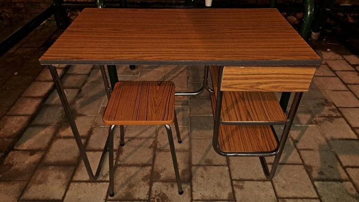 Design kantoorwinkel, Huis en Inrichting, Tafels | Statafels, Zo goed als nieuw, Ophalen of Verzenden